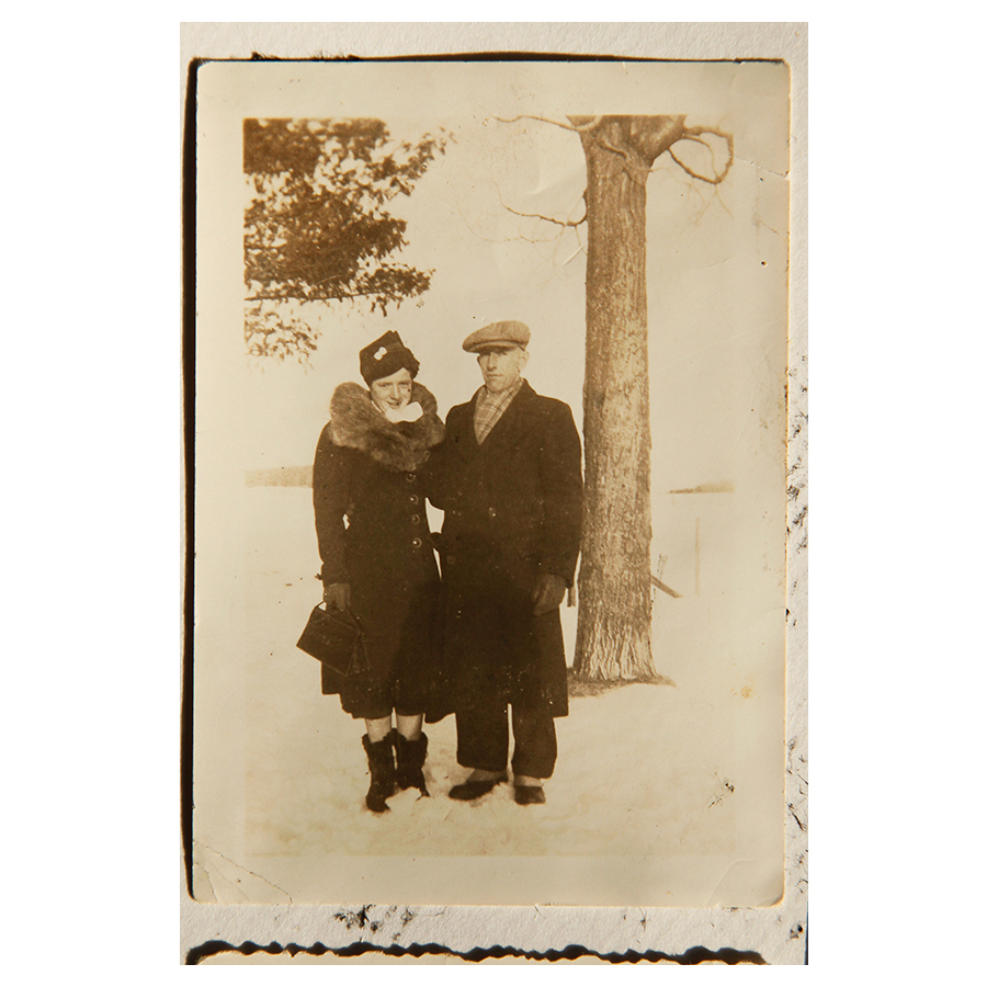 montage-photo-patrimoine-familial-avant-1-portfolio-memoire-photographique-srvb-900px.jpg